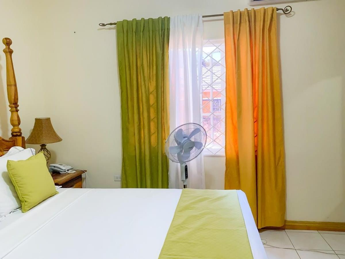 Windbreak Villa Buff Bay Exterior photo